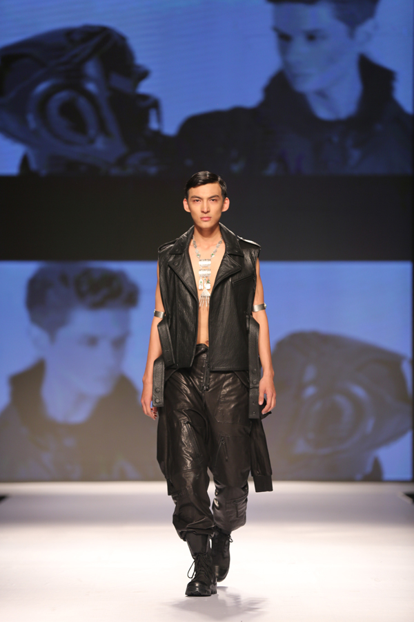 AINUR TURISBEK FW 2015 -2016