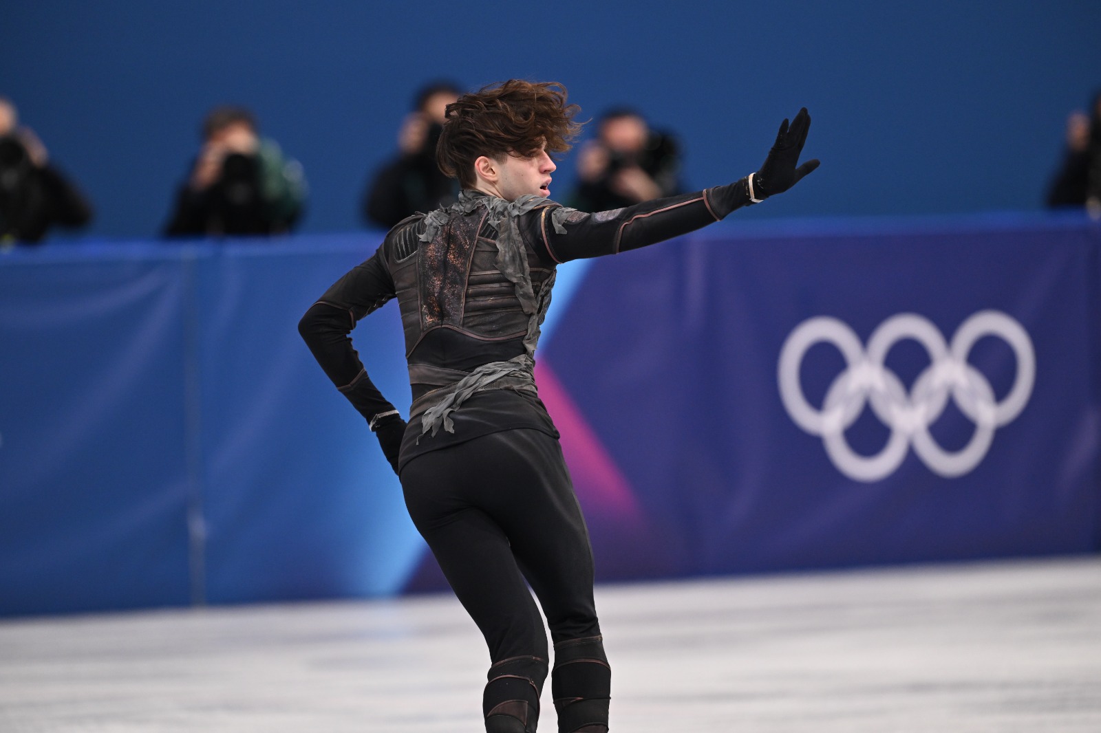 a1569060-b45d-42ef-a1a4-7096a5b03fb2