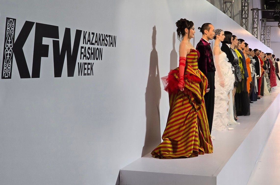 a1589396-9f5d-4d66-976d-75f2ca00e160